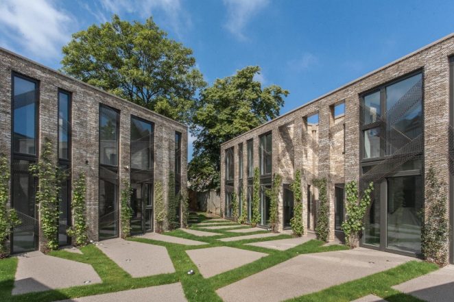 Forest Mews is a redevelopment of an urban brownfield site built in Marziale brick