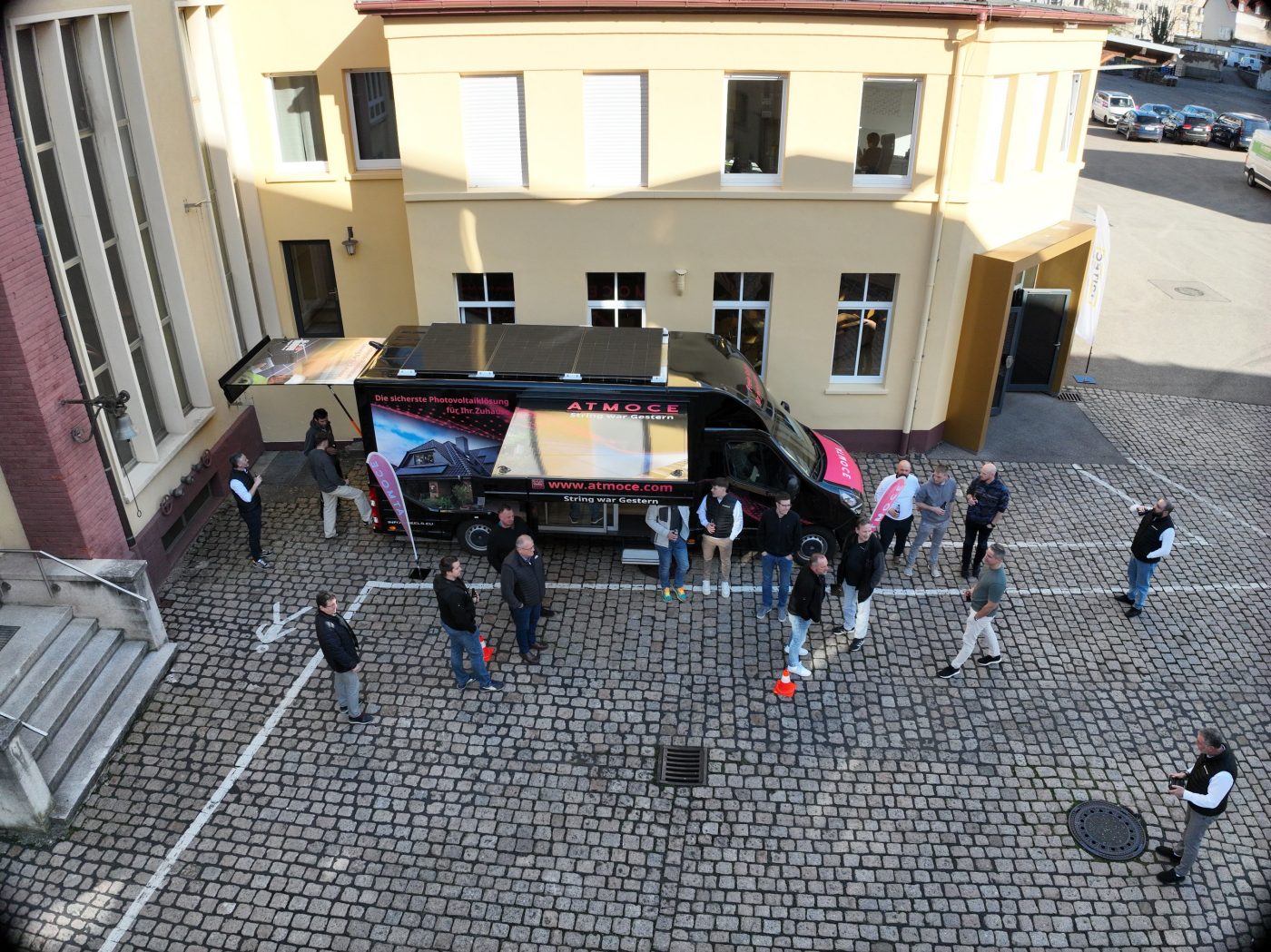 Atmoce Aktion PV Bus