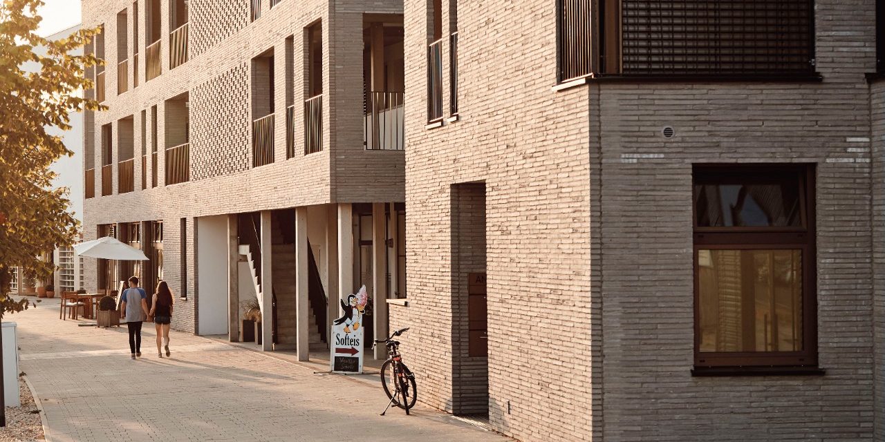 Terca polaris, kap zwenkau, hafengebäude, habour building, langformat, 