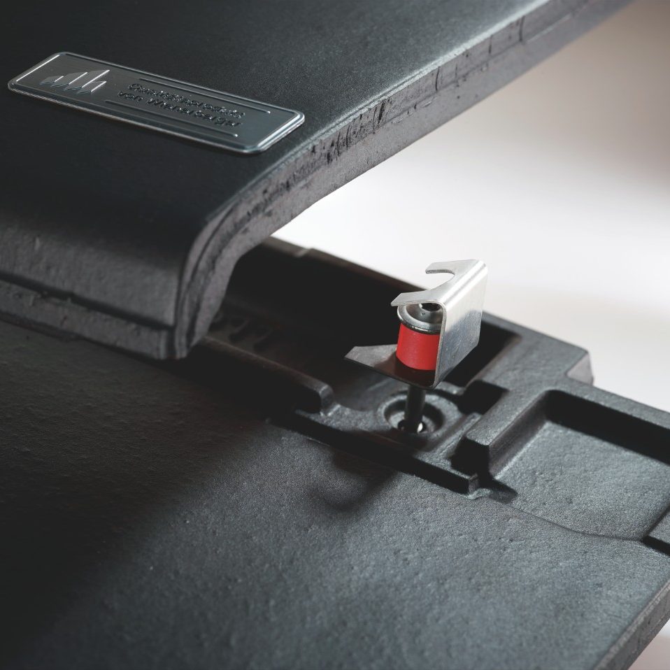 Koramic Sturmfix 2.0 mounted on black rooftile