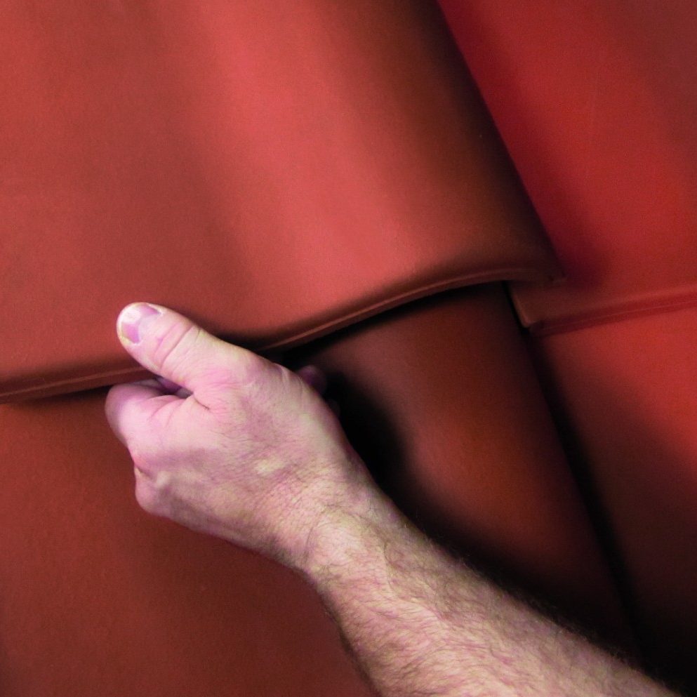 Installation guide of Sturmfix 2.0, tile the next roof tile and press it