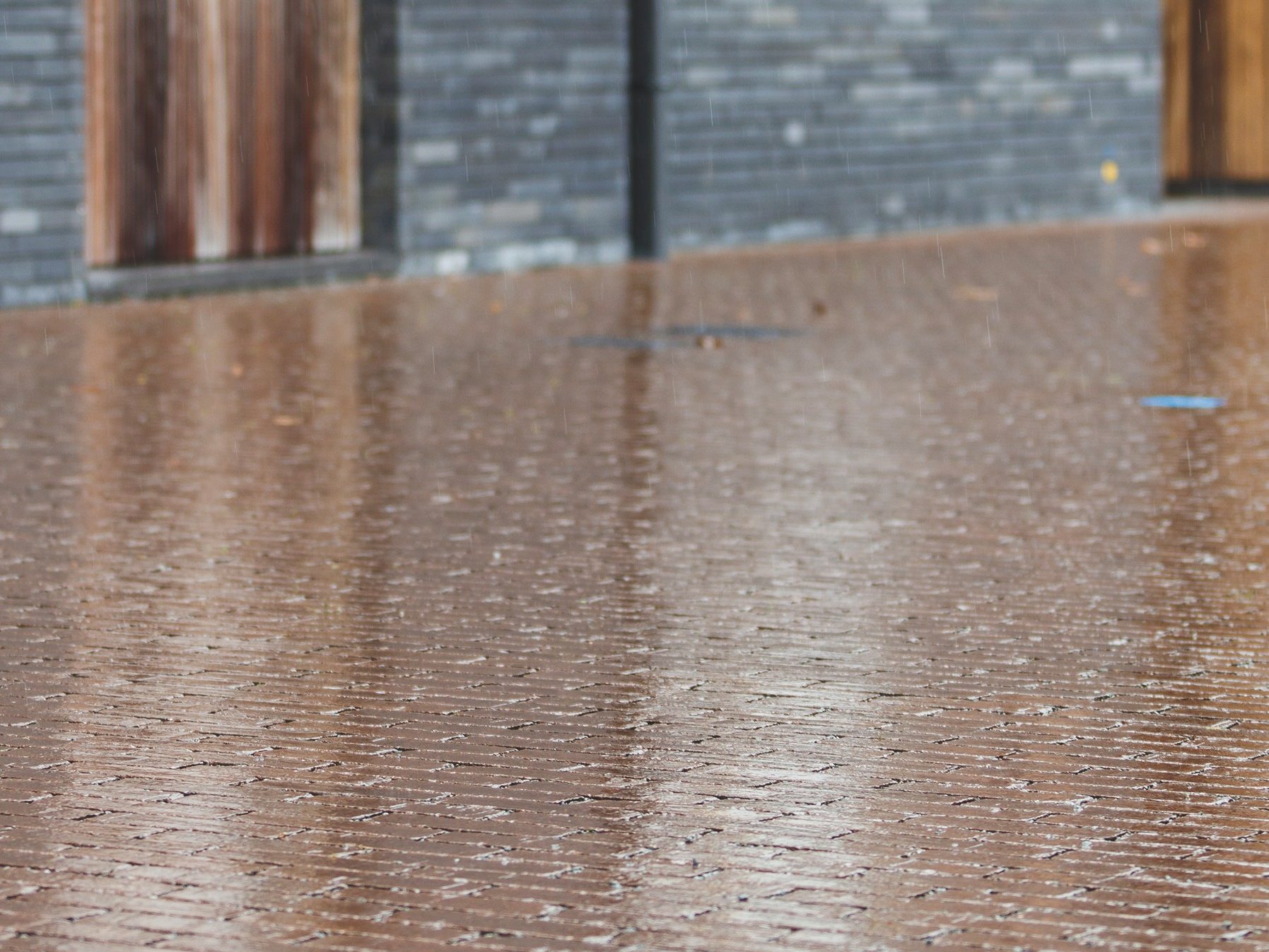 Passaqua clay pavers on sustainable compound site in Waregem