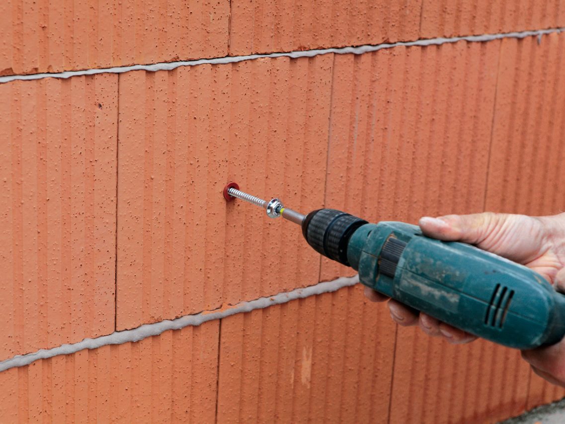 poroton, mortar, construction worker, drilling machine, drill, screw, dowel, 