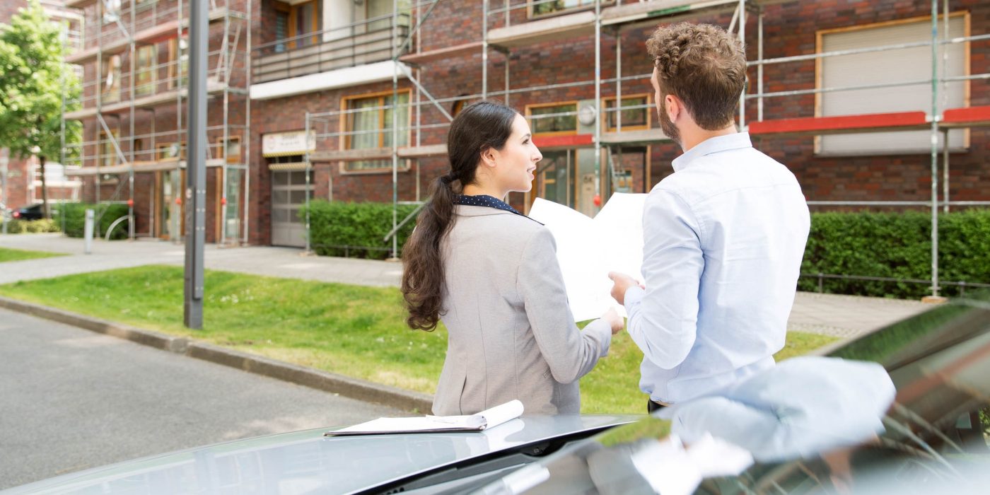 Wienerberger facing bricks adorn private detached and semi-detached houses as well as multistory commercial or public buildings.