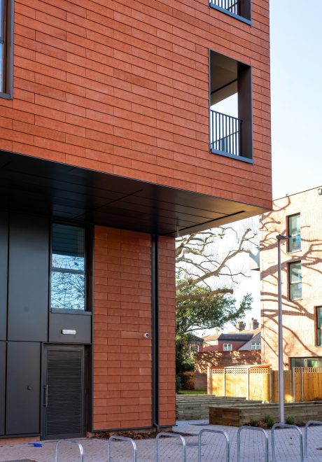 Argeton Danza, Little Gearies London