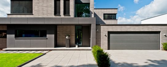 Passive House, Bauhaus-style, Mulit-Generational House, Poroton, Terca Polaris, by Architects Engelshove, situated in Neuenkirchen