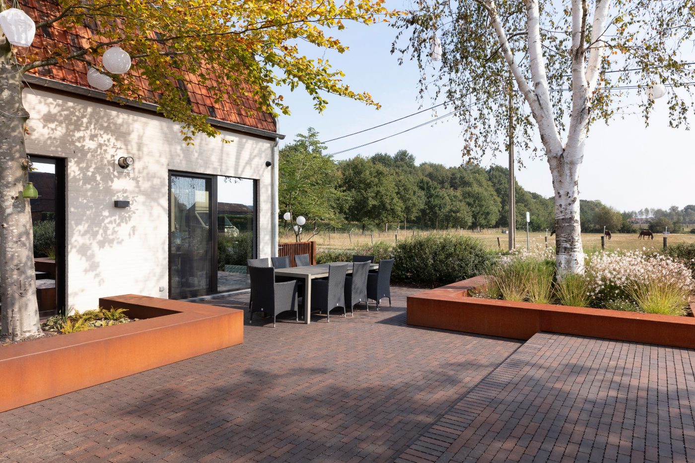 Freiflächen, Platzgestaltung, Aquata, Pflasterklinker, wasserdurchlässig, versickerungsfähig, Läuferverband, Landschaftsgestaltung, Naturschutzgebiet, Belgien, Het Maldegemveld, Tuinaanneming Trenson, Adegem