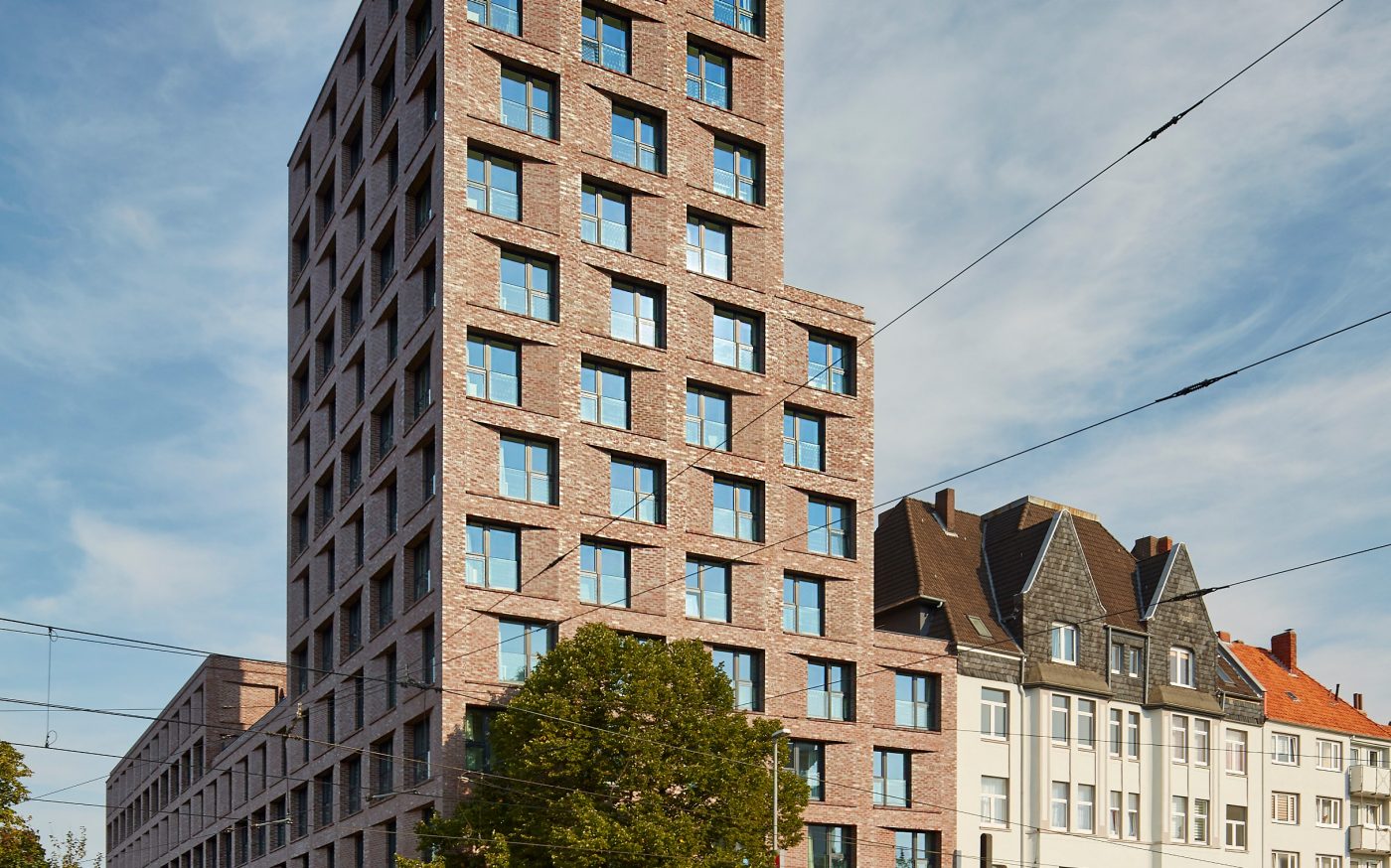 Max Dudler, Strangpressziegel, Bristol (ehemaliger Sortenname), Studentenwohnheim, Hainholz, Schulenburger Landstraße 114