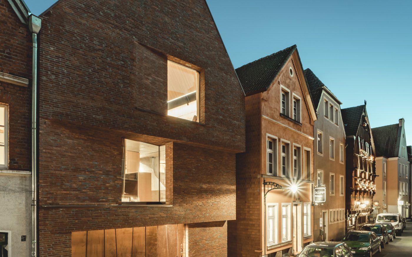 haus am buddenturm, terca linaqua vino, handform, ringofen, maaseik, haus des jahres 2019, hehnpohl architektur bda