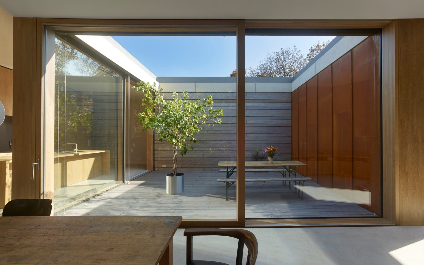 kontorhaus, leipzig, aufstockung, aufbau, sanierung, renovation, poroton, s9-mw, hlz 17,5-1,2, pfz 24,0, ziegeldecke,  brick-ceiling,knoche architekten