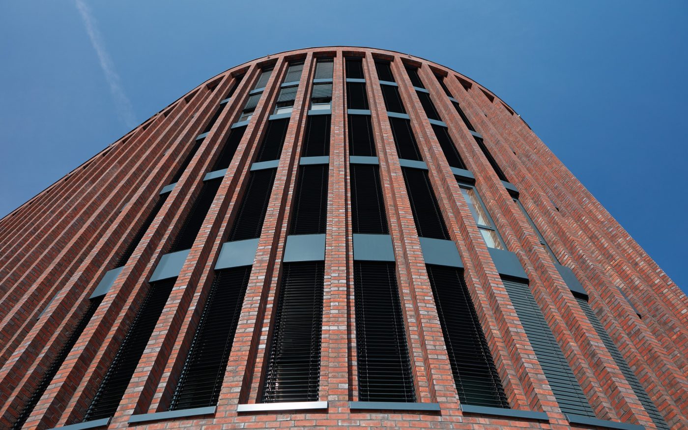 Deutsche Bahn, Lister Dreieck, Hascher Jehle Architektur, HJA, Wasserstrichziegel, Wasserstrichkollektion