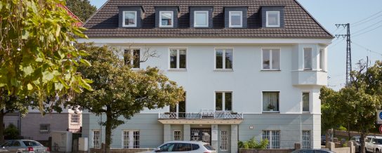 Thieke Unternehmensgruppe, Philipp Langrehr, Designdachziegel, Engobe anthrazit/schwarz