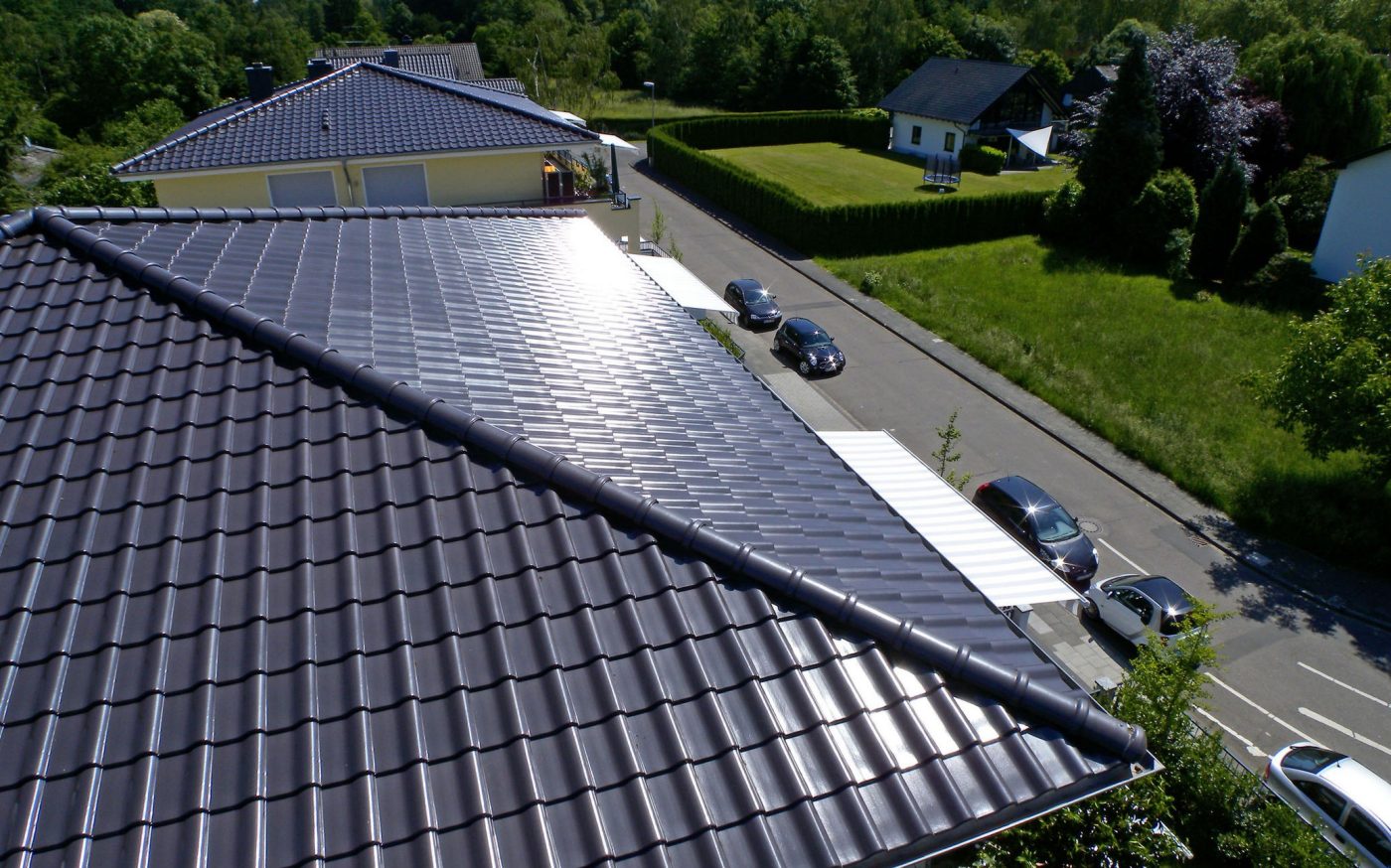  balcony, window, door, cars, roof/ Koramic Alegra 8, platingrau