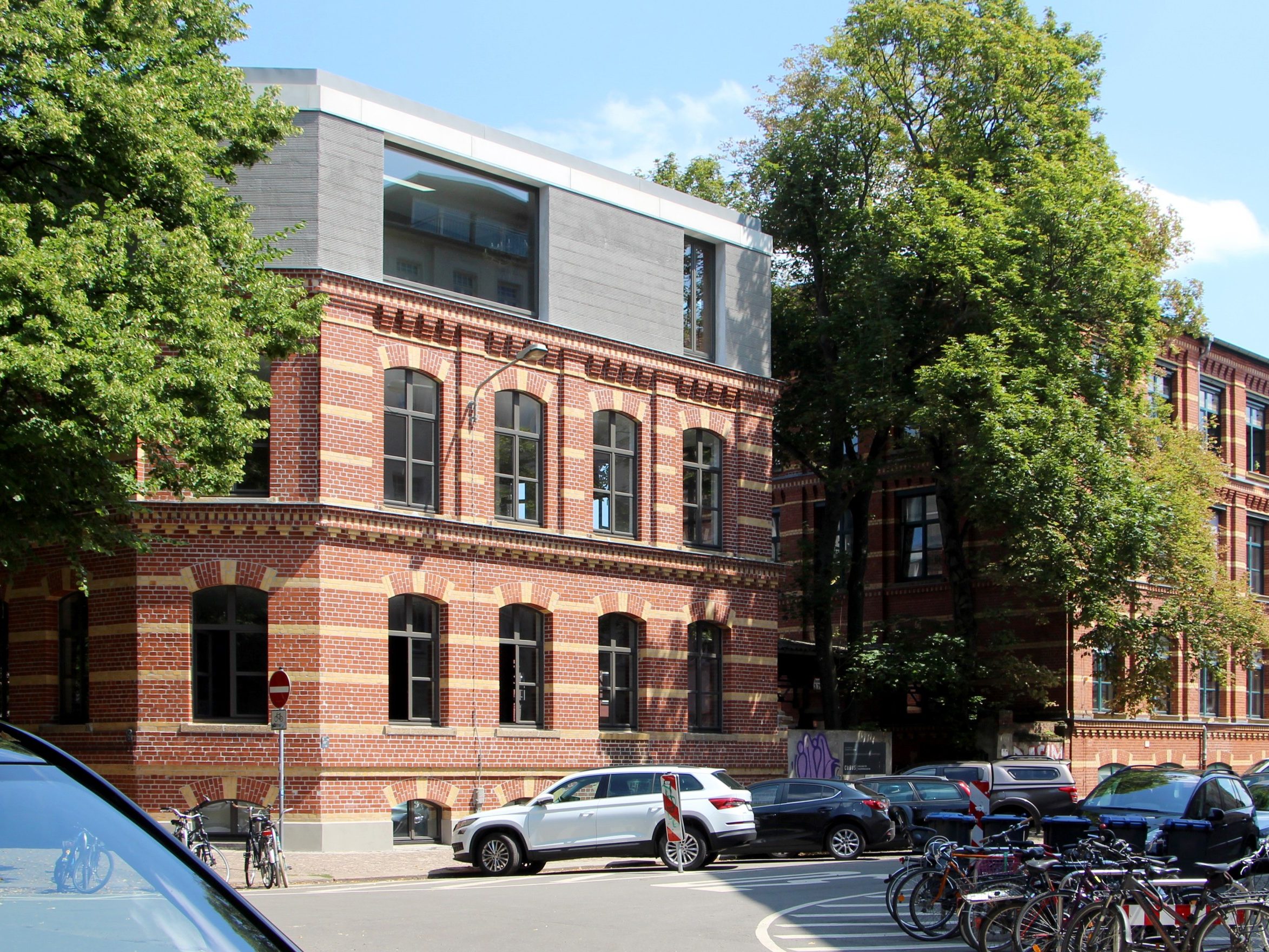kontorhaus, leipzig, aufstockung, aufbau, sanierung, renovation, poroton, s9-mw, hlz 17,5-1,2, pfz 24,0, ziegeldecke,  brick-ceiling,knoche architekten