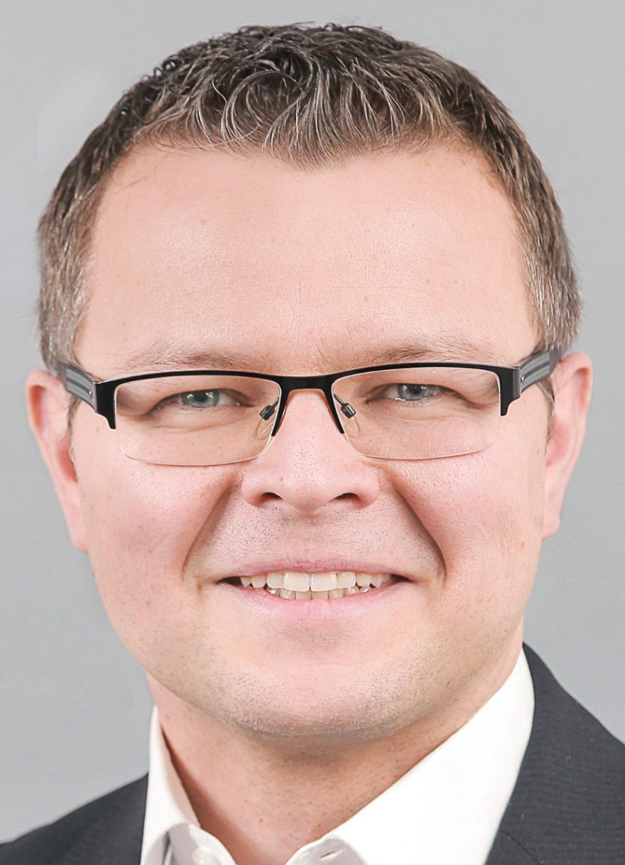 Staff, Staff Picture, Sales, Poroton, Sakko