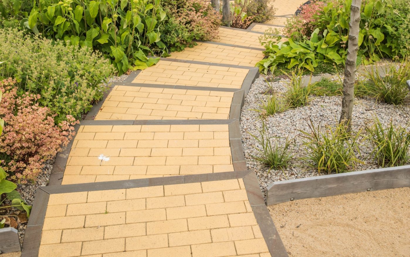 Kinder- und Jugendhospiz, Landschaftsarchitekturbüro Doris Herrmann, Kramer Garten GmbH & Co. KG, Gemeinnützige Gesellschaft der Franziskanerinnen zu Olpe mbH (GFO)