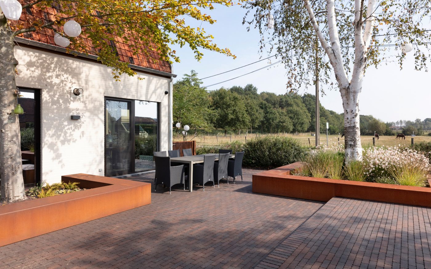 Freiflächen, Platzgestaltung, Aquata, Pflasterklinker, wasserdurchlässig, versickerungsfähig, Läuferverband, Landschaftsgestaltung, Naturschutzgebiet, Belgien, Het Maldegemveld, Tuinaanneming Trenson, Adegem