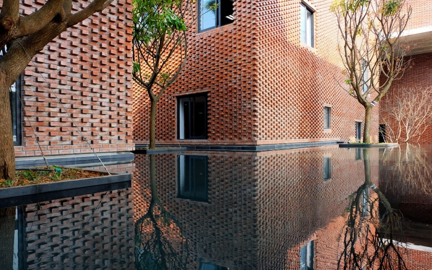 Viettel Academy Educational Center. Brick Award 22 Category "Working together". Vo Trong Nghia Co.Ltd. Outside view