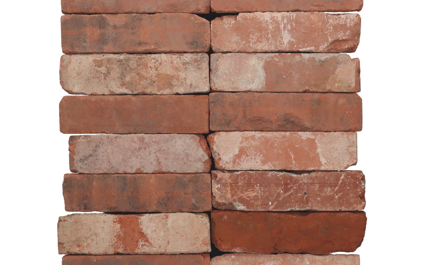 Ständige Verfügbarkeit für Planungs-sicherheit: Die vier Re-Use Ziegel „Rheinpark“, „Hafengelände“, „Textilfabrik“ und „Malzfabrik“ sind ständig ab Lager verfügbar. Darüber hinaus bearbeitet wienerberger mit seinen Partnern eine große Anzahl urbaner Minen und verfügt somit über ein regelmäßig wechselndes Sortiment an verschiedenen Re-Use Ziegeln.